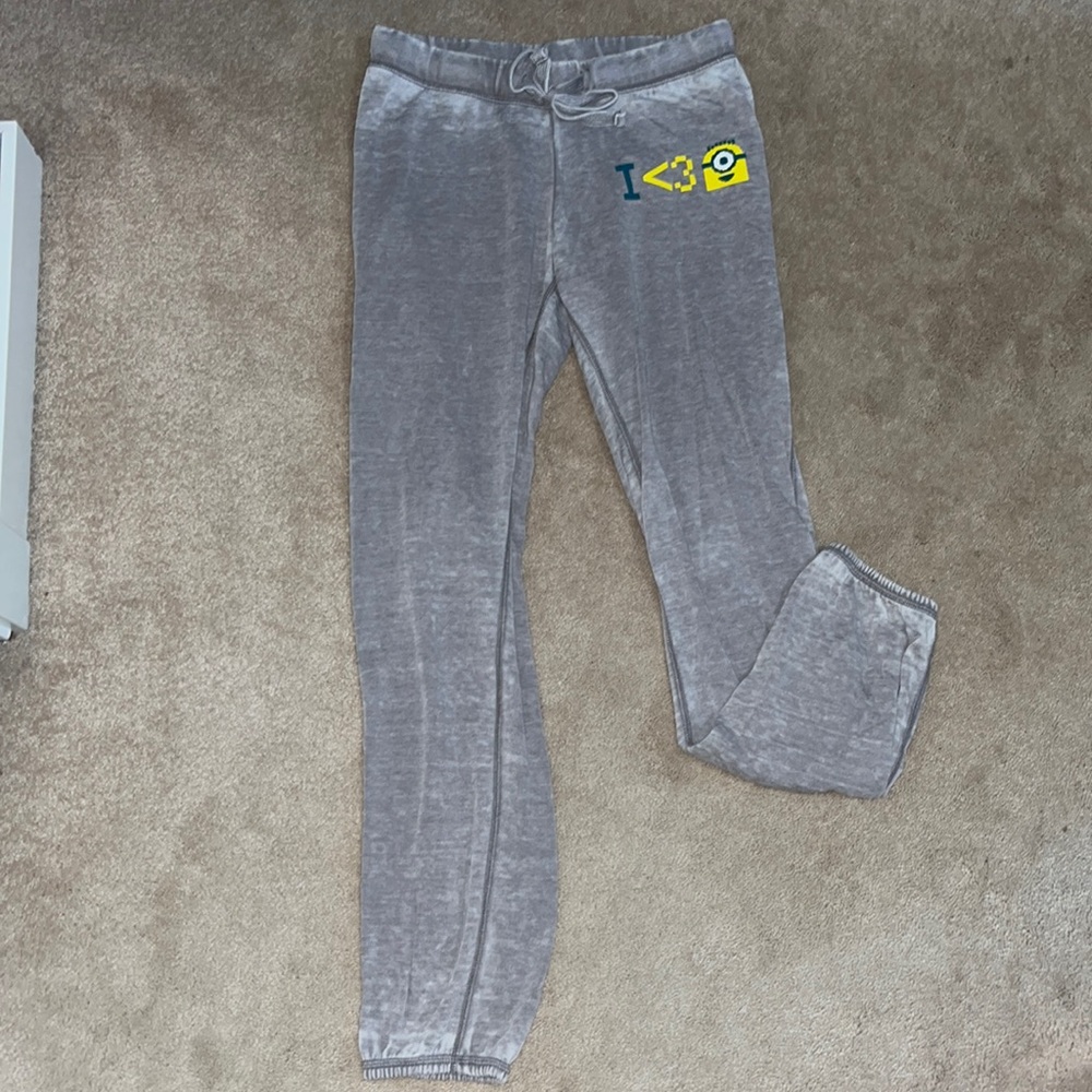 OFFICIAL UNIVERSAL STUDIOS MINIONS SWEATPANTS SIZE SM